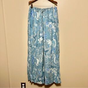 Abercrombie & Fitch Light Blue Patterned Pants